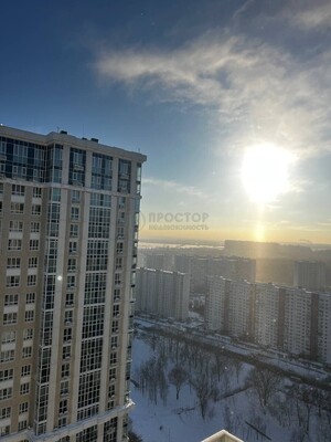 Продам однокомнатную (1-комн.) квартиру, Ореховый б-р, 24к3, Москва г