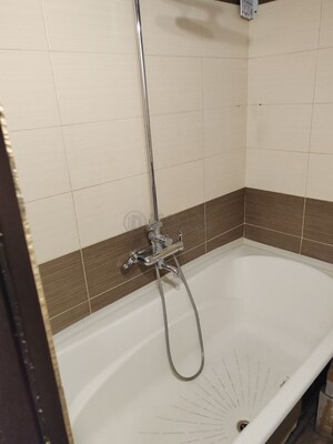 Продам трехкомнатную (3-комн.) квартиру, Каширское ш, 116к2, Москва г