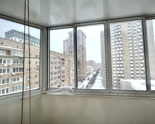 Продам двухкомнатную (2-комн.) квартиру, Климашкина ул, 10, Москва г