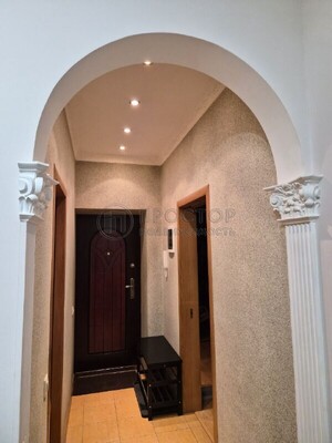 Продам однокомнатную (1-комн.) квартиру, 1-й Саратовский проезд, 3, Москва г