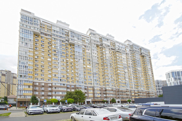 Продам трехкомнатную (3-комн.) квартиру, Колхозная ул, 5, Краснодар г