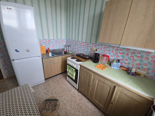 Продам двухкомнатную (2-комн.) квартиру, Набережная ул, 6А, Волчанец п