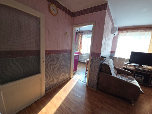 Продам двухкомнатную (2-комн.) квартиру, Луговая (поселок Ливадия мкр.) ул, 22, Находка г