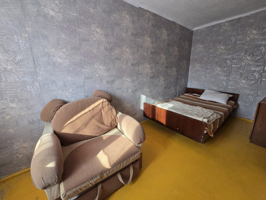 Продам двухкомнатную (2-комн.) квартиру, Луговая (поселок Ливадия мкр.) ул, 22, Находка г