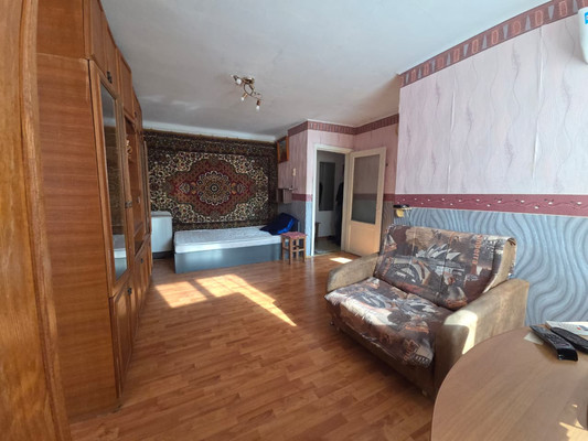 Продам двухкомнатную (2-комн.) квартиру, Луговая (поселок Ливадия мкр.) ул, 22, Находка г