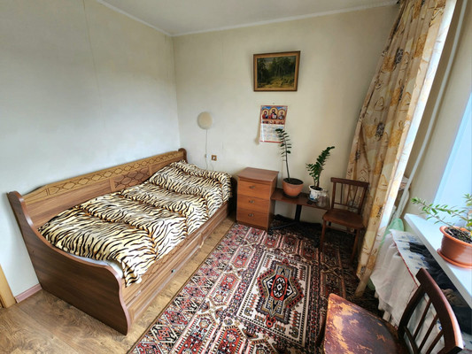 Продам двухкомнатную (2-комн.) квартиру, Фрунзе ул, 8, Находка г