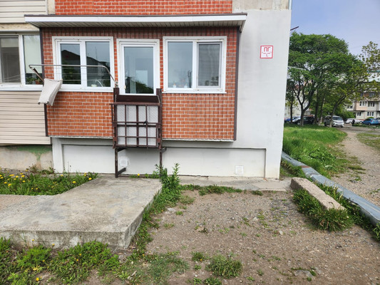 Продам двухкомнатную (2-комн.) квартиру, Фрунзе ул, 8, Находка г