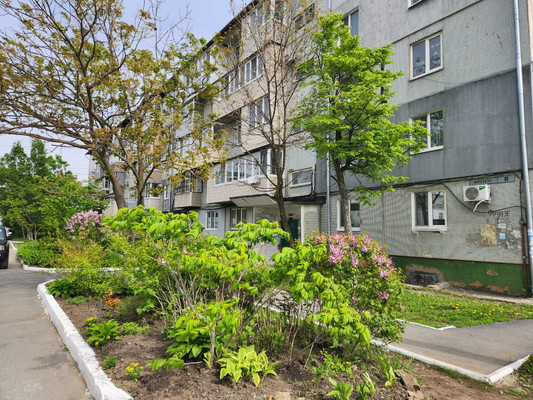 Продам двухкомнатную (2-комн.) квартиру, Фрунзе ул, 8, Находка г