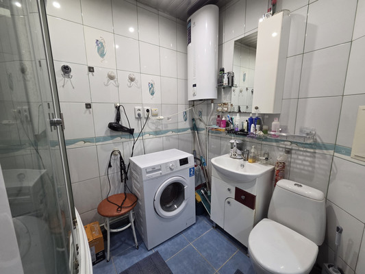 Продам двухкомнатную (2-комн.) квартиру, Юбилейная ул, 3, Находка г