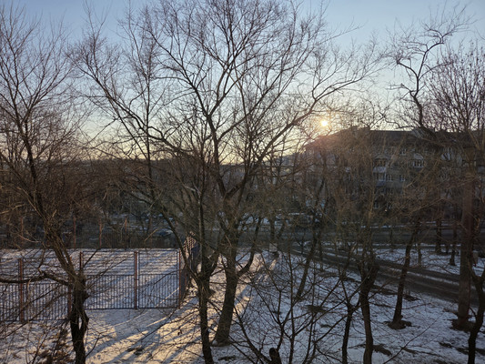 Продам трехкомнатную (3-комн.) квартиру, Юбилейная ул, 8, Находка г