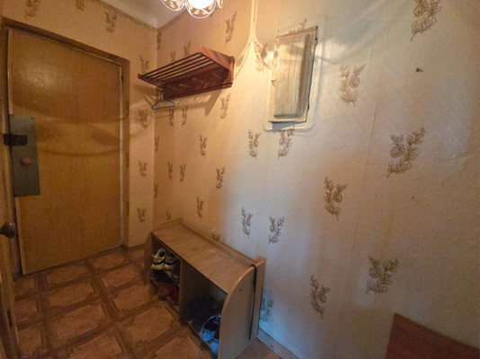 Продам двухкомнатную (2-комн.) квартиру, Дальняя ул, 3, Находка г