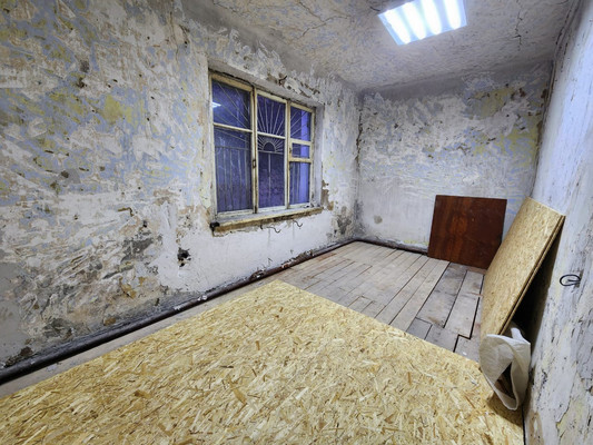 Продам трехкомнатную (3-комн.) квартиру, Седова ул, 12, Находка г