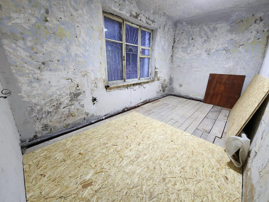 Продам трехкомнатную (3-комн.) квартиру, Седова ул, 12, Находка г