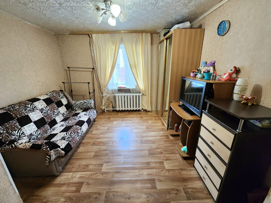 Продам однокомнатную (1-комн.) квартиру, Луговая (поселок Ливадия мкр.) ул, 25, Находка г