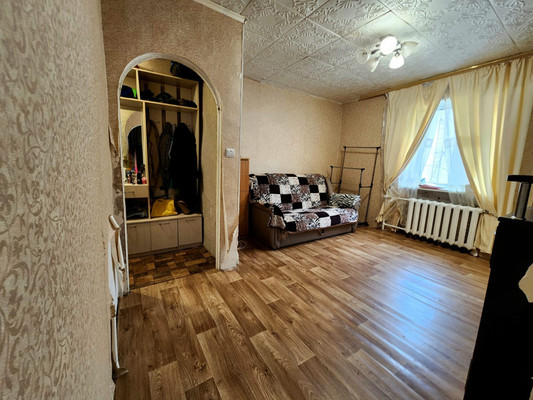 Продам однокомнатную (1-комн.) квартиру, Луговая (поселок Ливадия мкр.) ул, 25, Находка г