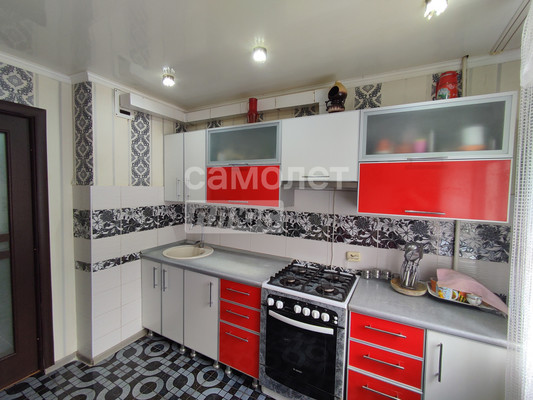 Продам двухкомнатную (2-комн.) квартиру, ПМК-5 мкр, 25, Анастасиевская ст-ца