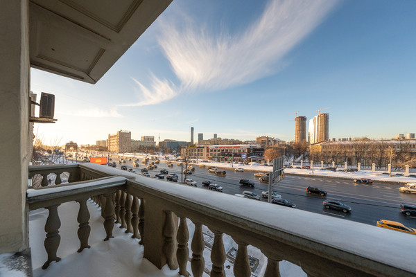 Продам многокомнатную квартиру, Кутузовский пр-кт, 43, Москва г