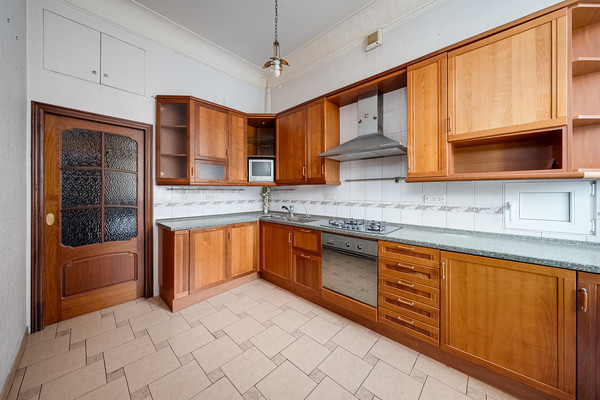 Продам многокомнатную квартиру, Кутузовский пр-кт, 43, Москва г