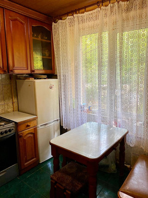 Продам двухкомнатную (2-комн.) квартиру, 3, Тюменский п