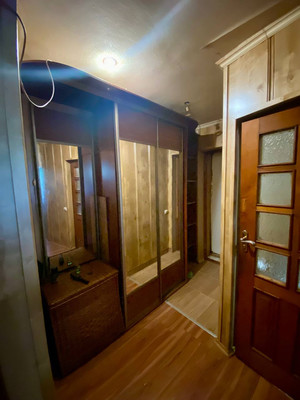 Продам двухкомнатную (2-комн.) квартиру, 3, Тюменский п