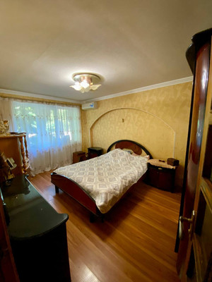 Продам двухкомнатную (2-комн.) квартиру, 3, Тюменский п