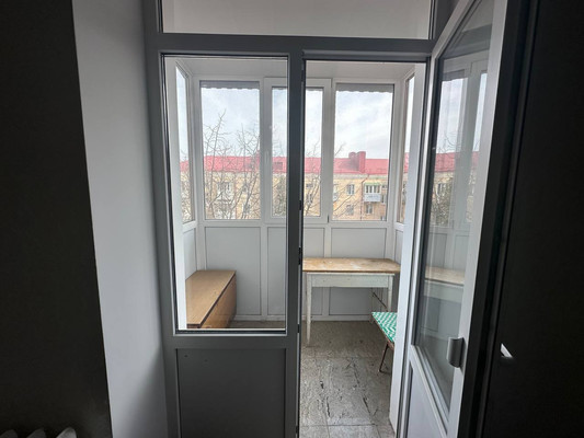 Продам двухкомнатную (2-комн.) квартиру, Красная ул, 50, Кропоткин г