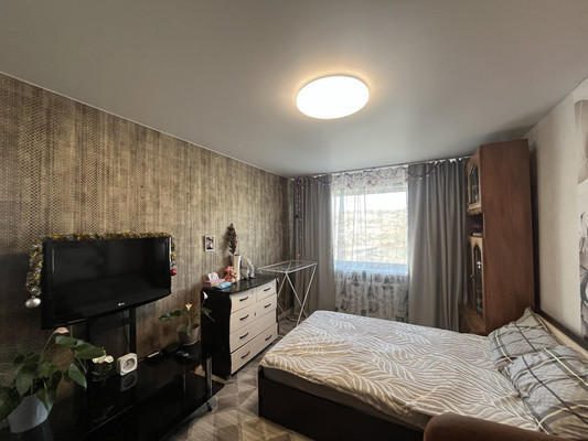 Продам двухкомнатную (2-комн.) квартиру, Комсомольская ул, 17, Фокино г