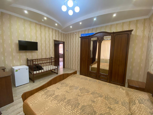 Продам однокомнатную (1-комн.) квартиру, Лазурная ул, 14, Витязево с