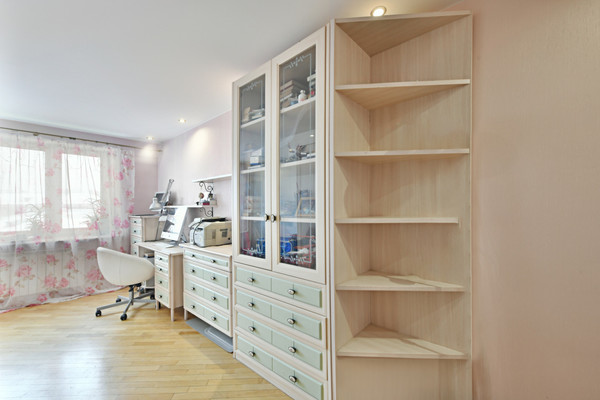 Продам трехкомнатную (3-комн.) квартиру, Большая Набережная ул, 19к2, Москва г