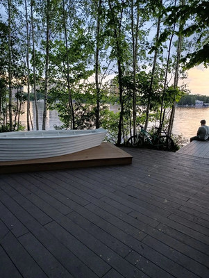 Продам трехкомнатную (3-комн.) квартиру, Большая Набережная ул, 19к2, Москва г