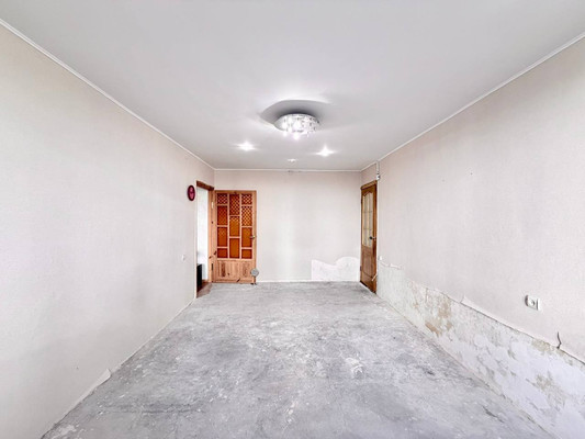 Продам трехкомнатную (3-комн.) квартиру, им. Матэ Залки ул, 29, Симферополь г