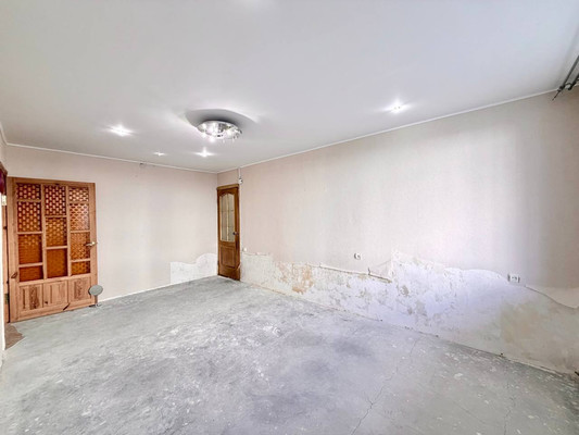 Продам трехкомнатную (3-комн.) квартиру, им. Матэ Залки ул, 29, Симферополь г