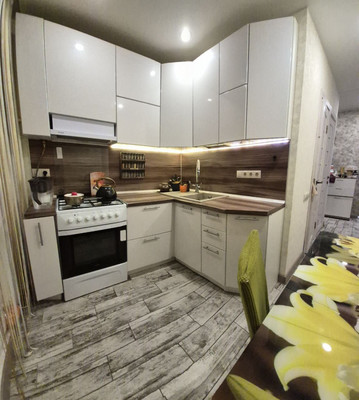 Продам трехкомнатную (3-комн.) квартиру, Авиационный проезд, 13, Пушкино г