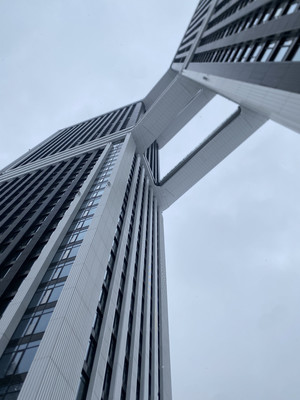 Продам трехкомнатную (3-комн.) квартиру, Василия Ланового ул, 6к2, Москва г