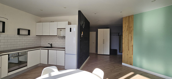 Продам трехкомнатную (3-комн.) квартиру, Светлая ул, 13, Засечное с