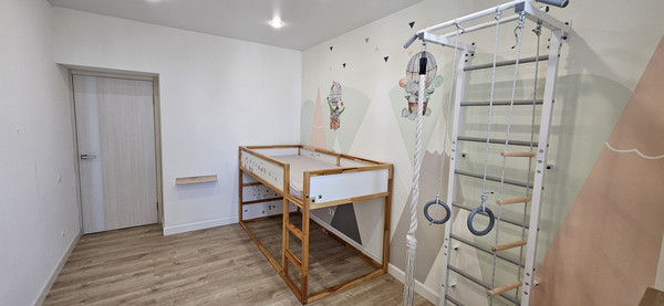 Продам трехкомнатную (3-комн.) квартиру, Светлая ул, 13, Засечное с