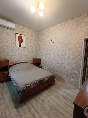 Продам трехкомнатную (3-комн.) квартиру, Володарского ул, 9а, Пенза г