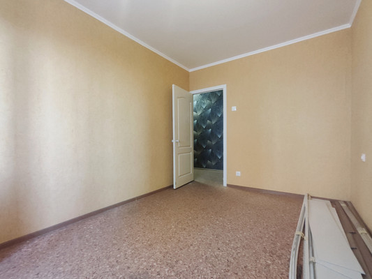 Продам трехкомнатную (3-комн.) квартиру, 9 Января ул, 113А, Воронеж г