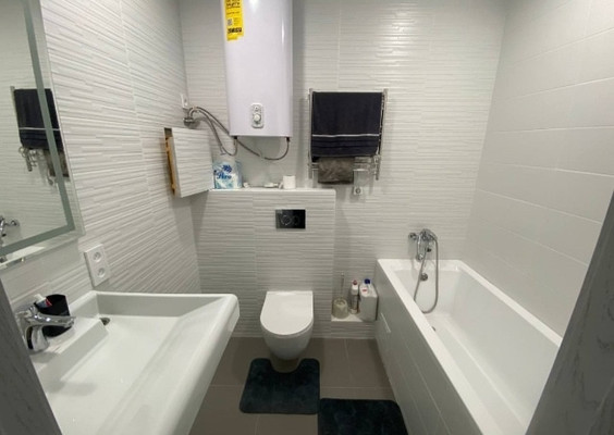 Продам двухкомнатную (2-комн.) квартиру, Еременко ул, 90к27, Ростов-на-Дону г