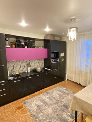 Продам двухкомнатную (2-комн.) квартиру, Соловьёва (Кучино мкр.) ул, 1, Балашиха г