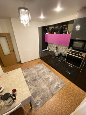 Продам двухкомнатную (2-комн.) квартиру, Соловьёва (Кучино мкр.) ул, 1, Балашиха г