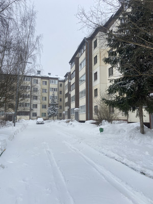 Продам трехкомнатную (3-комн.) квартиру, Кубинка-8 городок, 4, Кубинка г