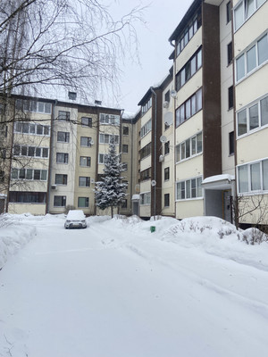 Продам трехкомнатную (3-комн.) квартиру, Кубинка-8 городок, 4, Кубинка г