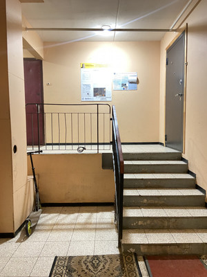 Продам трехкомнатную (3-комн.) квартиру, Кубинка-8 городок, 4, Кубинка г