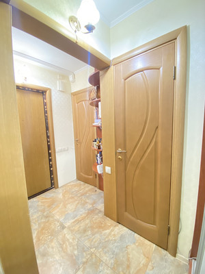 Продам трехкомнатную (3-комн.) квартиру, Кубинка-8 городок, 4, Кубинка г