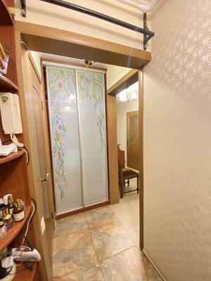 Продам трехкомнатную (3-комн.) квартиру, Кубинка-8 городок, 4, Кубинка г