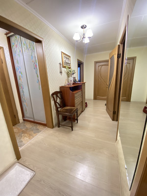 Продам трехкомнатную (3-комн.) квартиру, Кубинка-8 городок, 4, Кубинка г