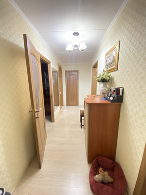 Продам трехкомнатную (3-комн.) квартиру, Кубинка-8 городок, 4, Кубинка г