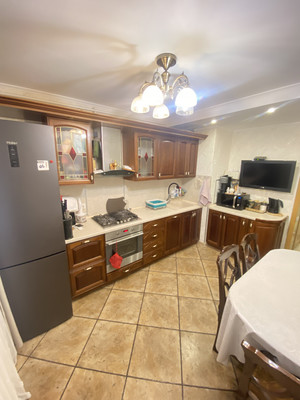 Продам трехкомнатную (3-комн.) квартиру, Кубинка-8 городок, 4, Кубинка г