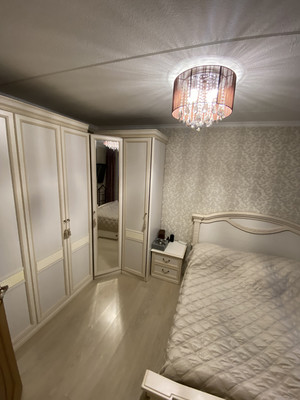 Продам трехкомнатную (3-комн.) квартиру, Кубинка-8 городок, 4, Кубинка г